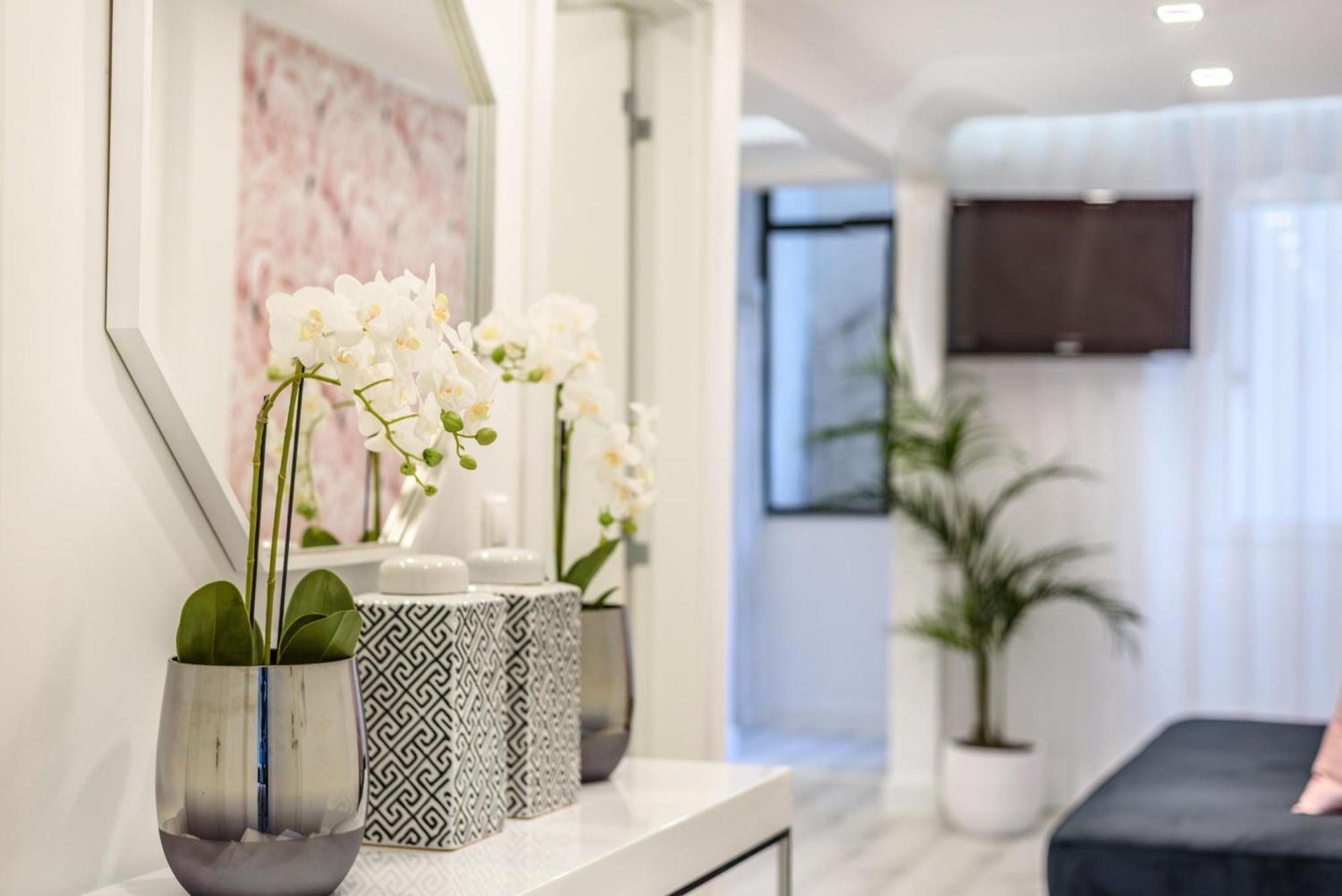 Whome Chic Escape: Your Stylish Haven In Downtown * Lisbon
