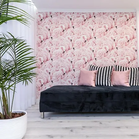 Whome City Chic Escape: Your Stylish Haven In Downtown Lisbona Esterno foto
