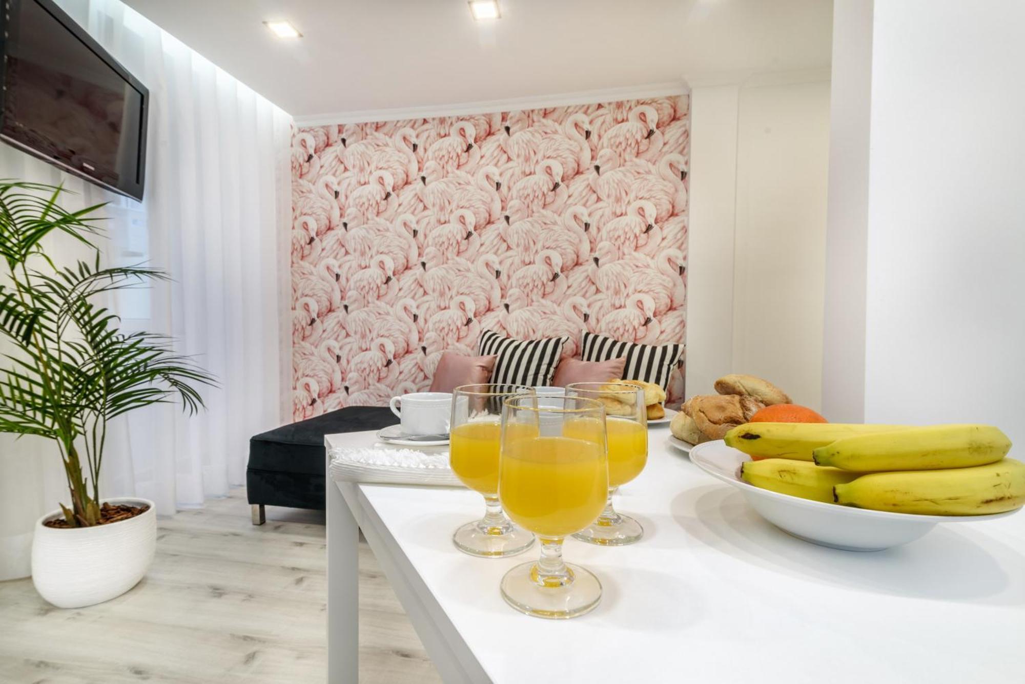 Apartament Whome Chic Escape: Your Stylish Haven In Downtown *